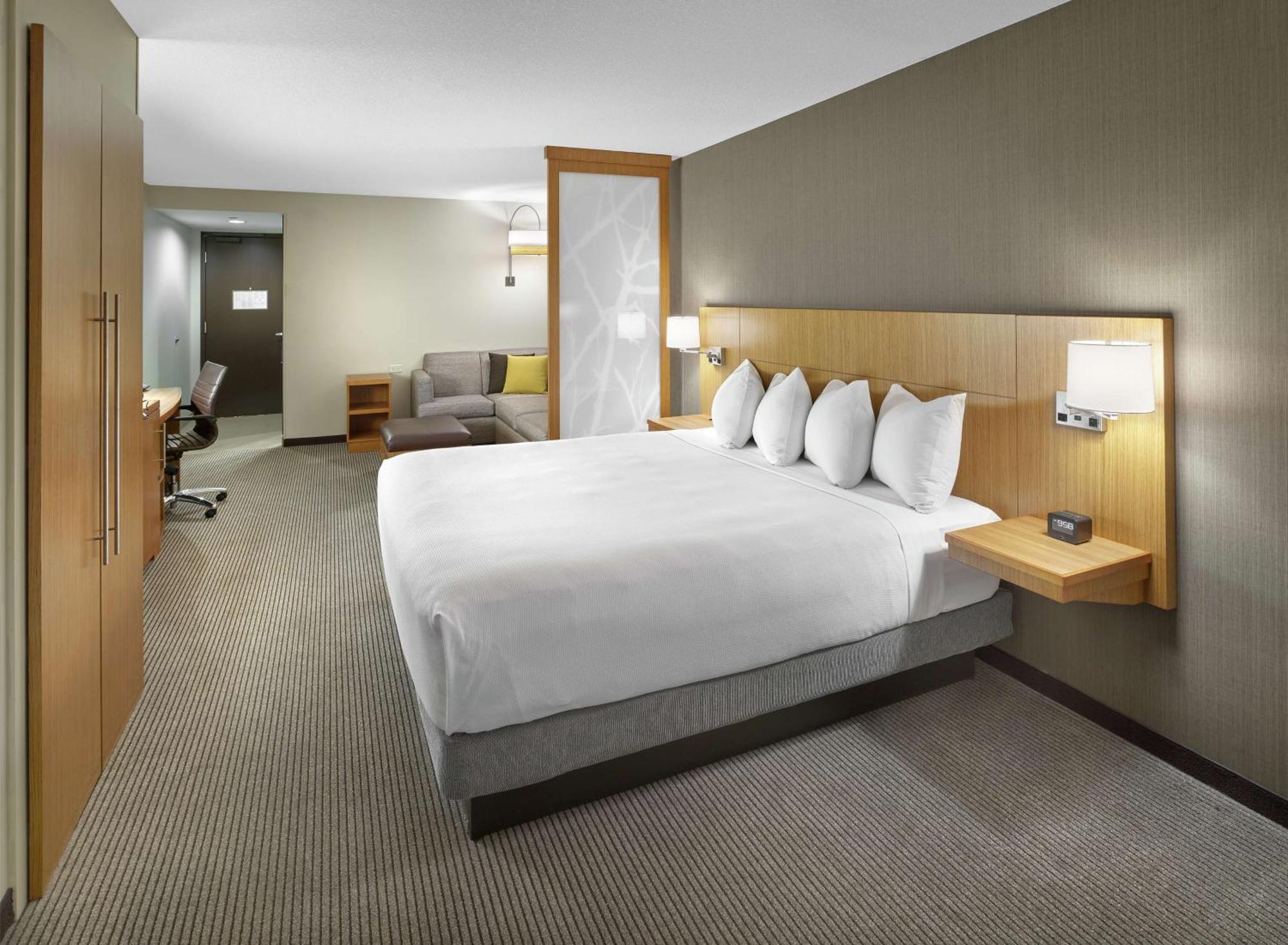 Doubletree By Hilton Edmonton Downtown Hotel Kültér fotó