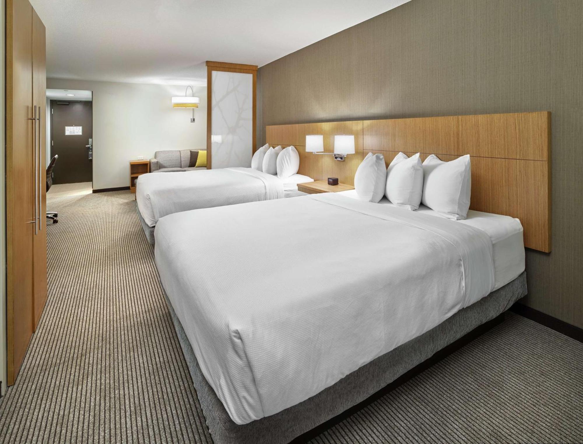 Doubletree By Hilton Edmonton Downtown Hotel Kültér fotó